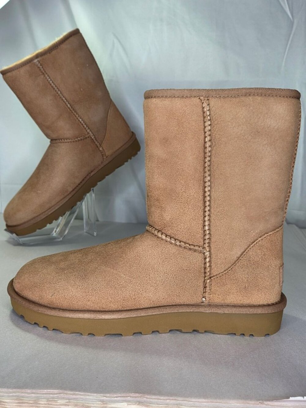 UGG Women's Classic II Short Pull-on Boots Casual 9 Chestnut